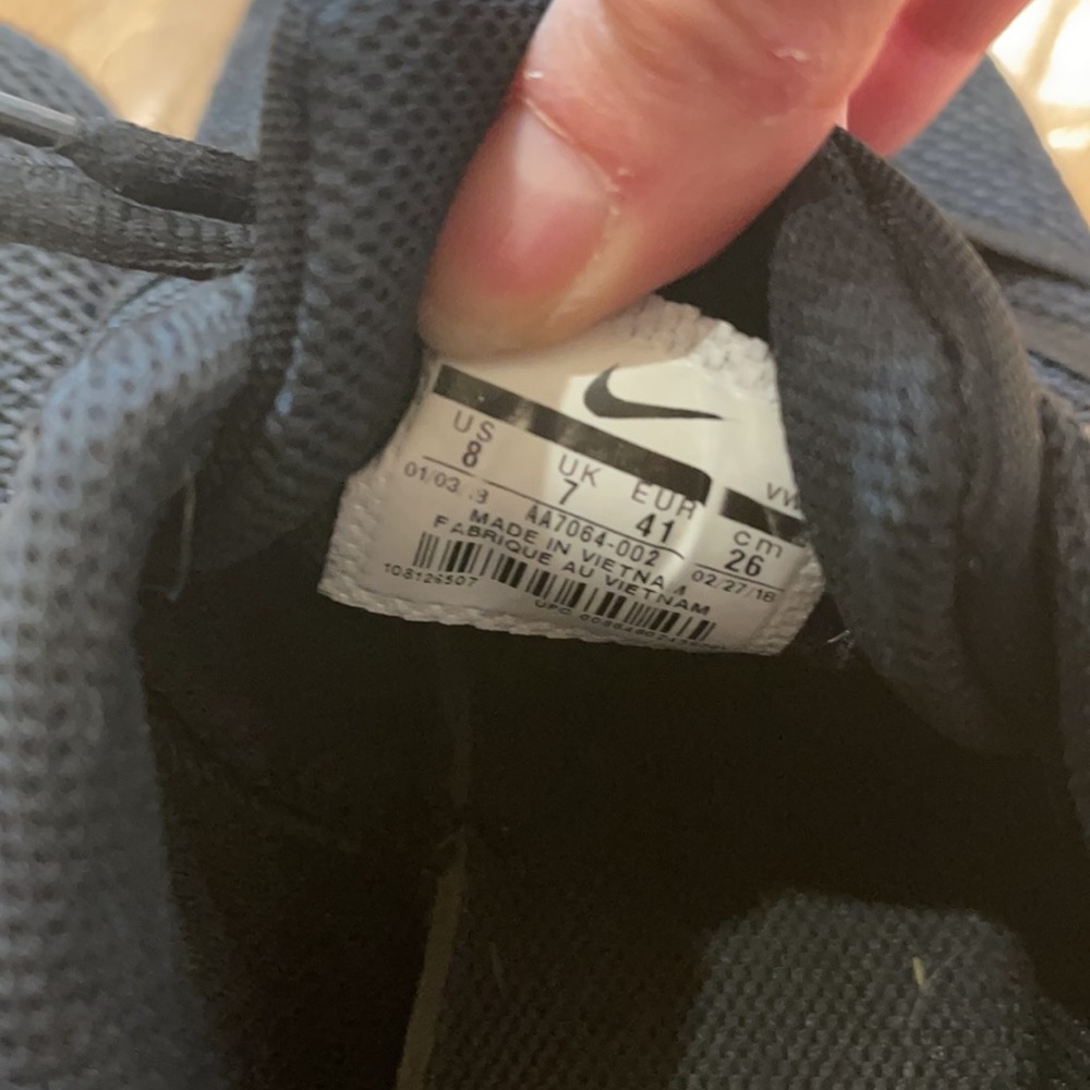 Mens black Nike training shoes 8 41 - Picture 5 of 5